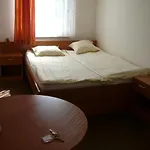 Wakacyjna Wioska Wczasy Rodzinne *