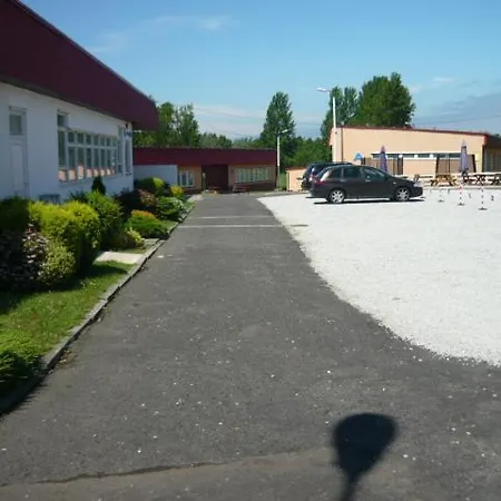 Wakacyjna Wioska Apartmanhotel *
