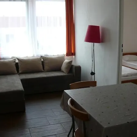 Wakacyjna Wioska Wczasy Rodzinne * Ustronie Morskie