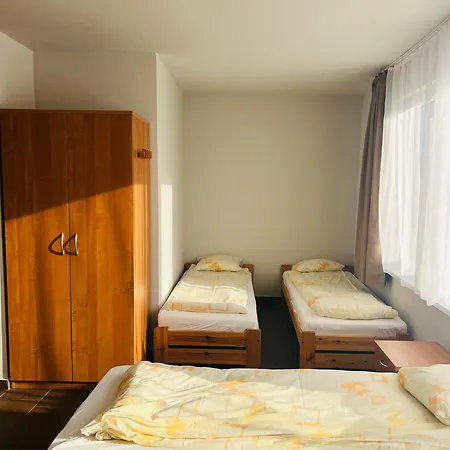 Wakacyjna Wioska Wczasy Rodzinne *