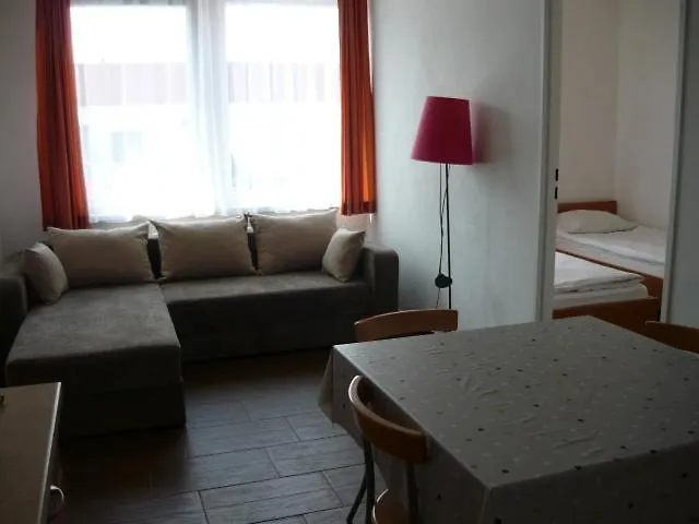 Wakacyjna Wioska Wczasy Rodzinne * Ustronie Morskie